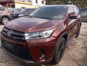 Toyota Highlander Limited 4x2 V6 (3.5L 6cyl 8A) 2018 Burgundy