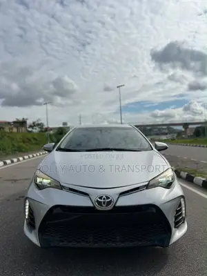 Toyota Corolla SE Special Edition 4dr Sedan (1.8L 4cyl CVT) 2017 Silver