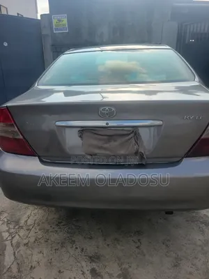 Toyota Camry LE 4dr Sedan (2.4L 4cyl 4A) 2004 Gray