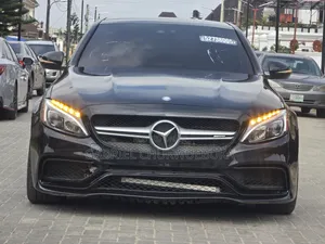 Mercedes-Benz C63 S RWD Sedan (4.0L V8 7A) 2017 Black