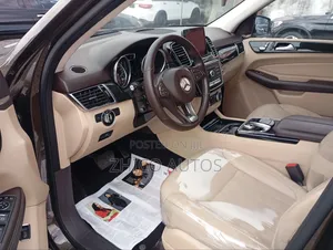 Mercedes-Benz GLE-Class GLE 350 2017 Brown
