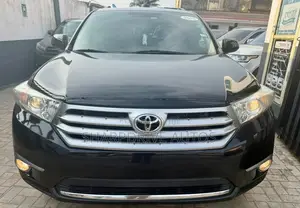 Toyota Highlander Limited 3.5l 4WD 2013 Black