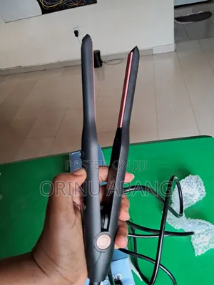 Mini Hair Curling Iron, Used Once, Negotiable