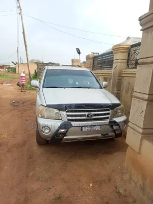 Toyota Highlander V6 FWD 2003 Silver