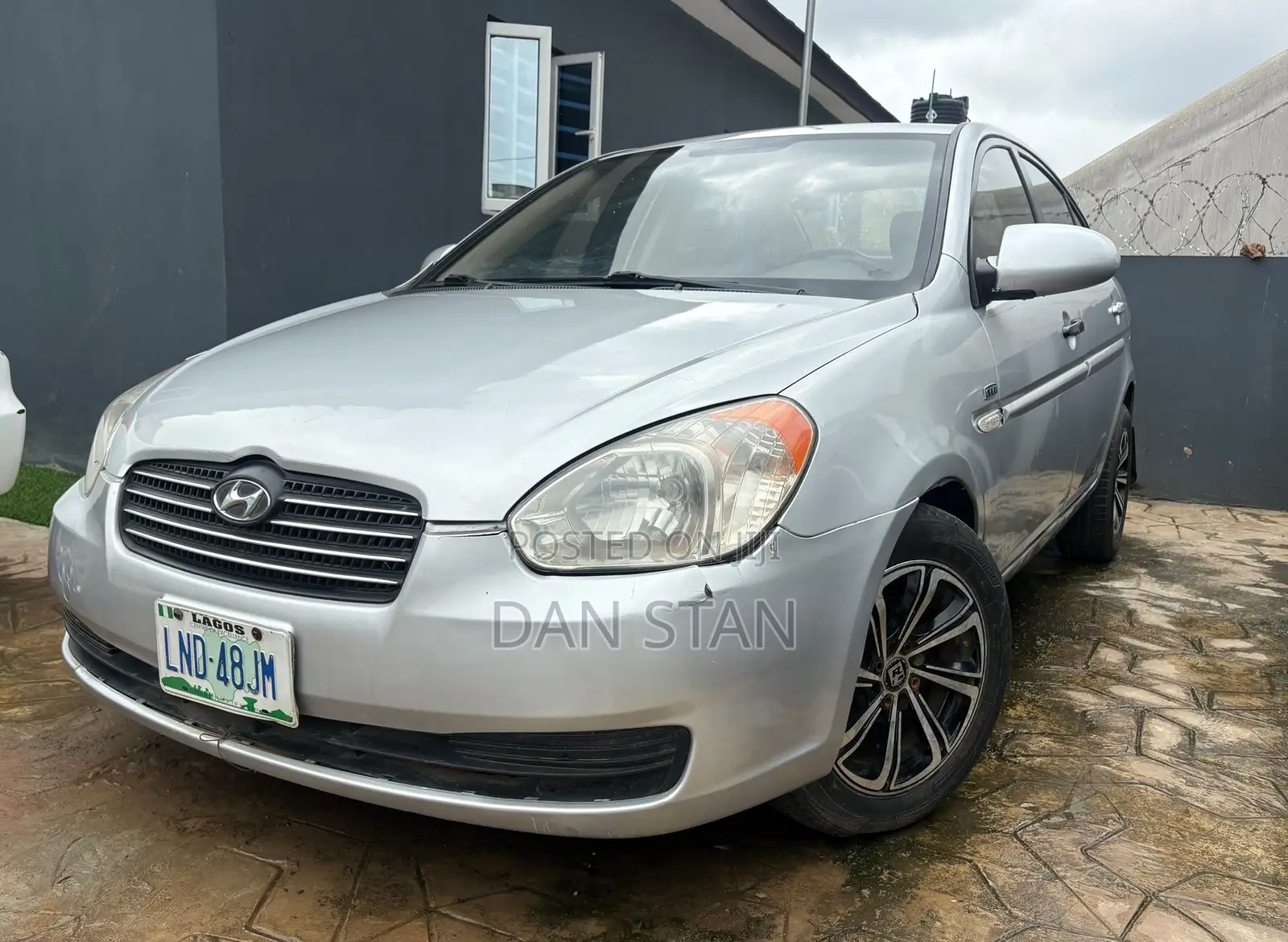 Hyundai Accent 2009 Silver