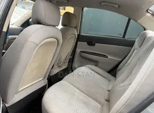 Hyundai Accent 2009 Silver