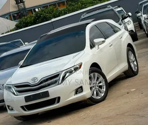 Toyota Venza XLE 2013 White