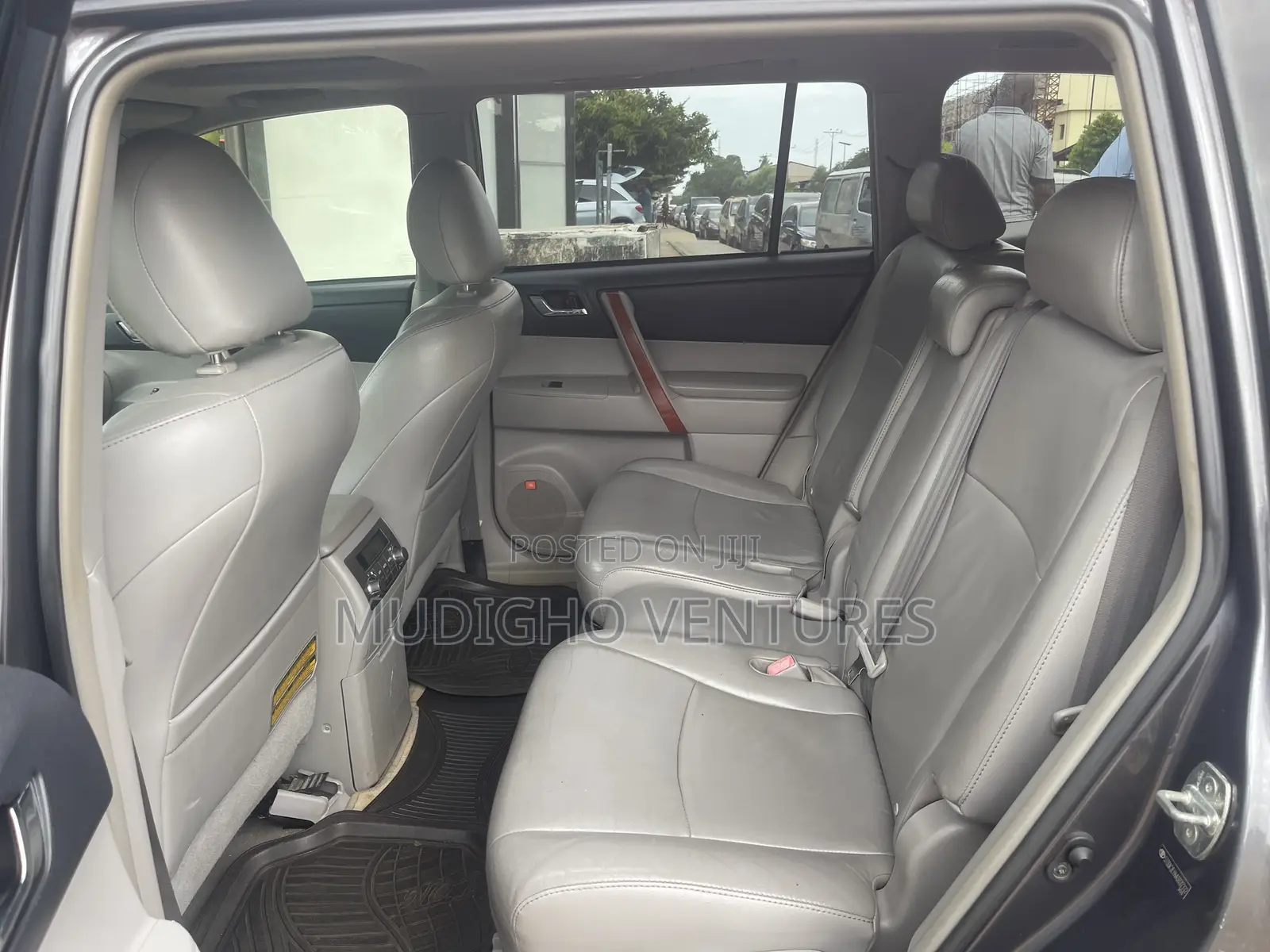 Toyota Highlander Limited 2010 Gray