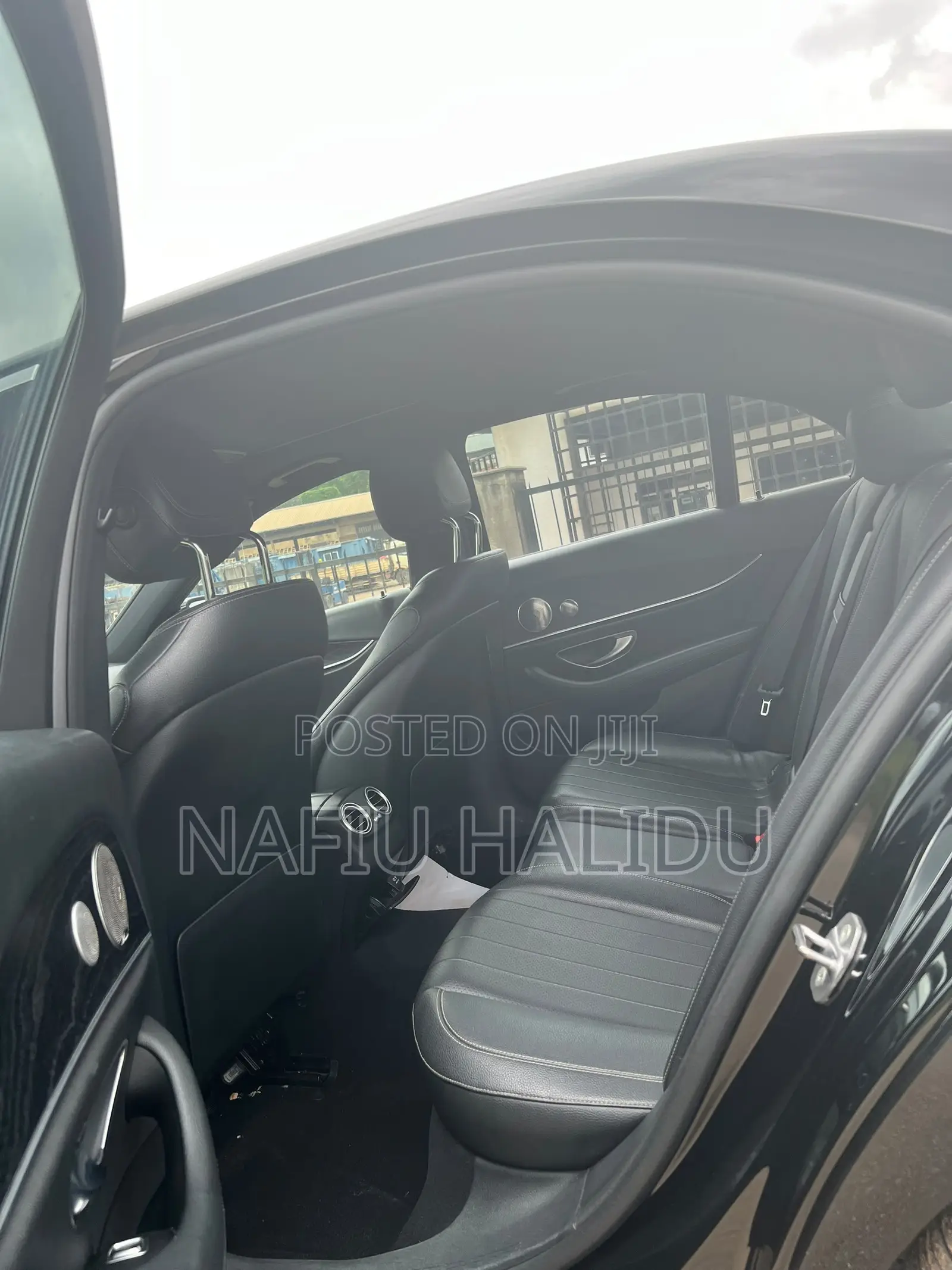 Mercedes-Benz E300 2017 Black