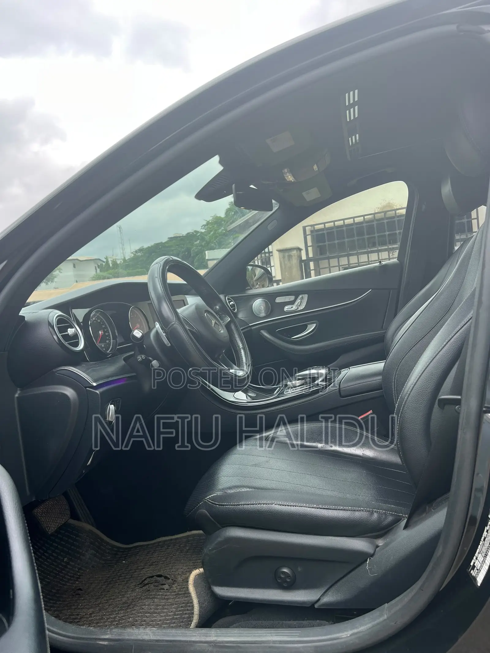 Mercedes-Benz E300 2017 Black