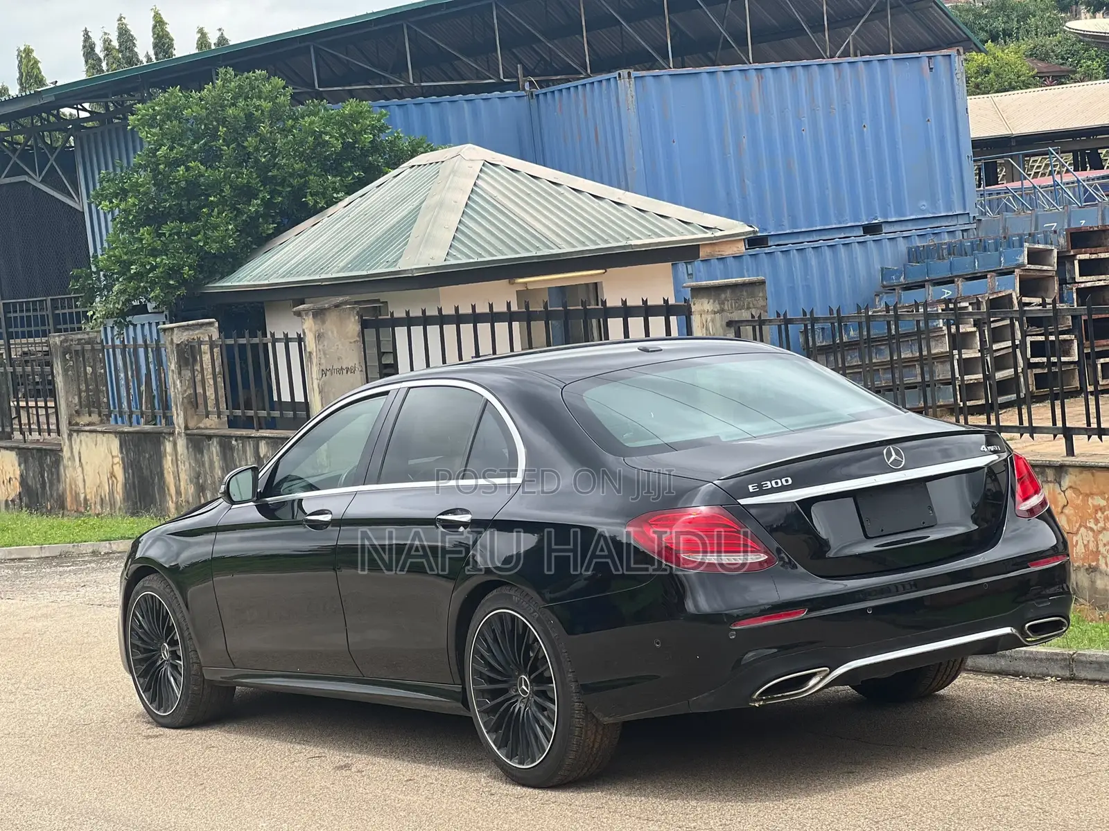 Mercedes-Benz E300 2017 Black