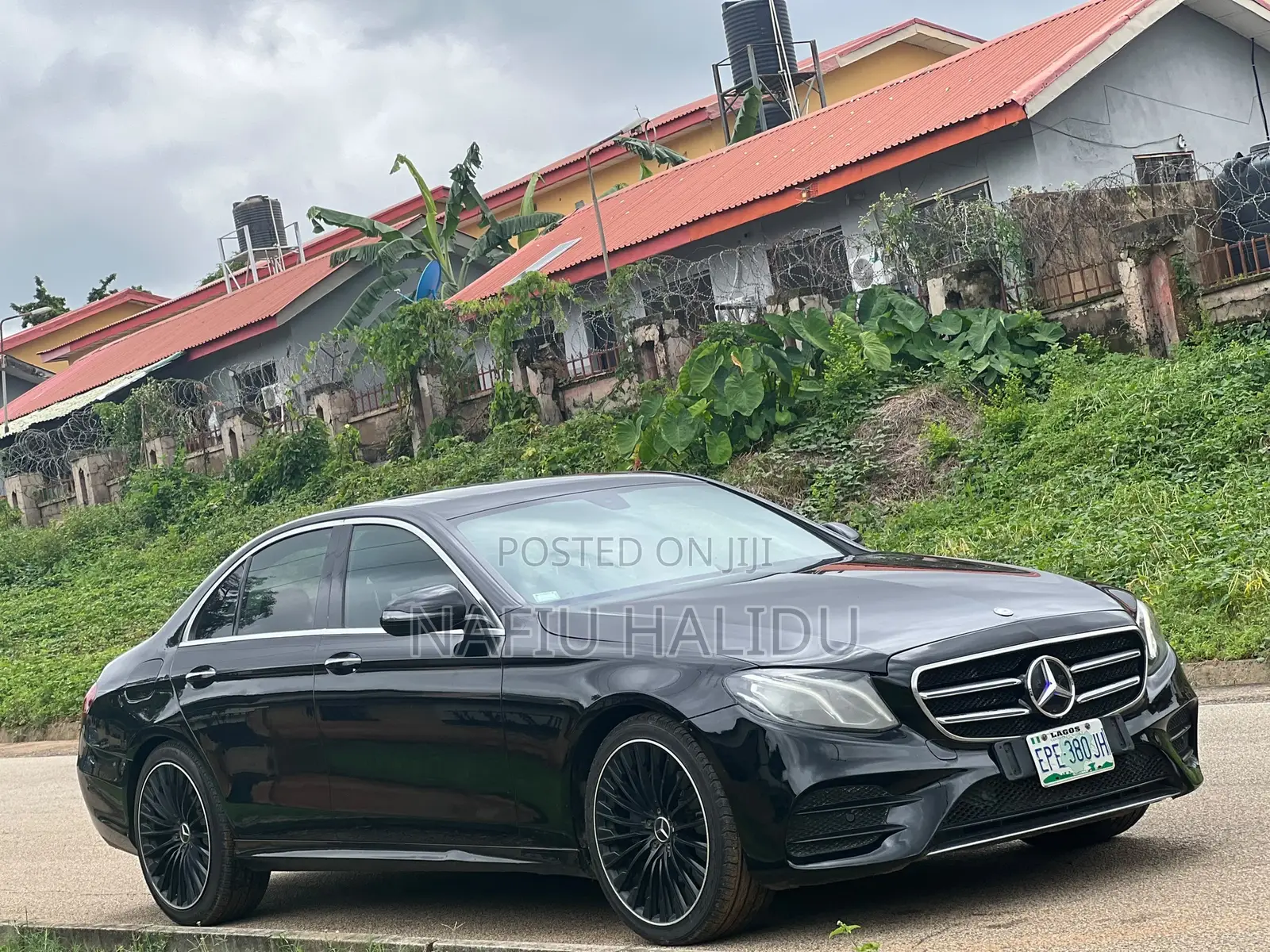 Mercedes-Benz E300 2017 Black