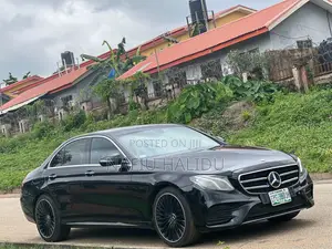 Mercedes-Benz E300 2017 Black