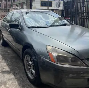 Honda Accord 2004 Gray