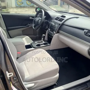 Toyota Camry LE 4dr Sedan (2.5L 4cyl 6A) 2013 Gray