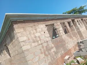 Ploysterene Perhapent 300 by 300 