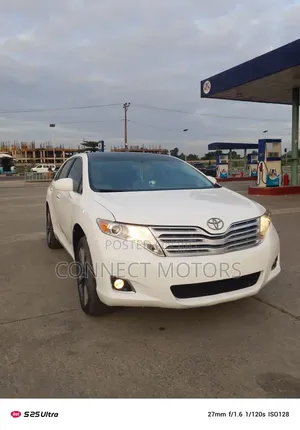 Toyota Venza Limited 2011 Silver