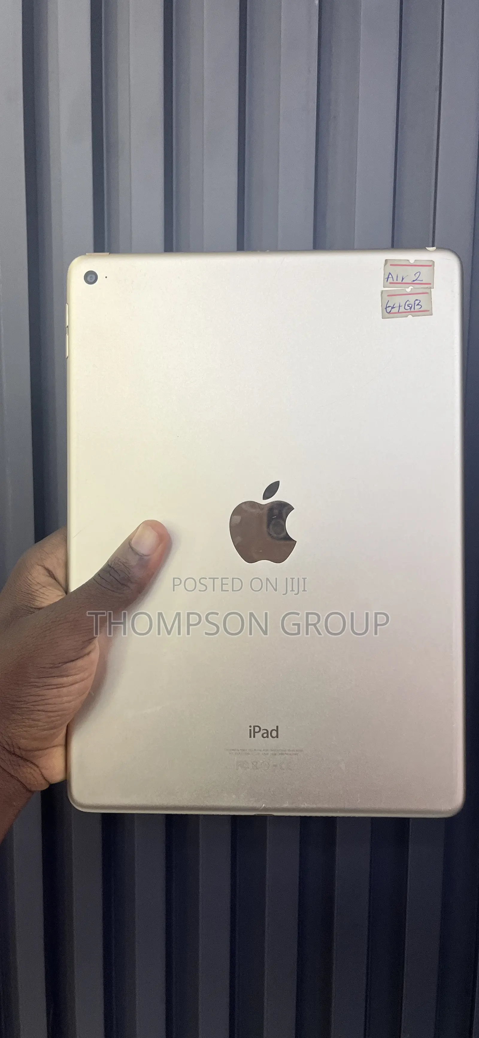 Apple iPad Air 64 GB Gray