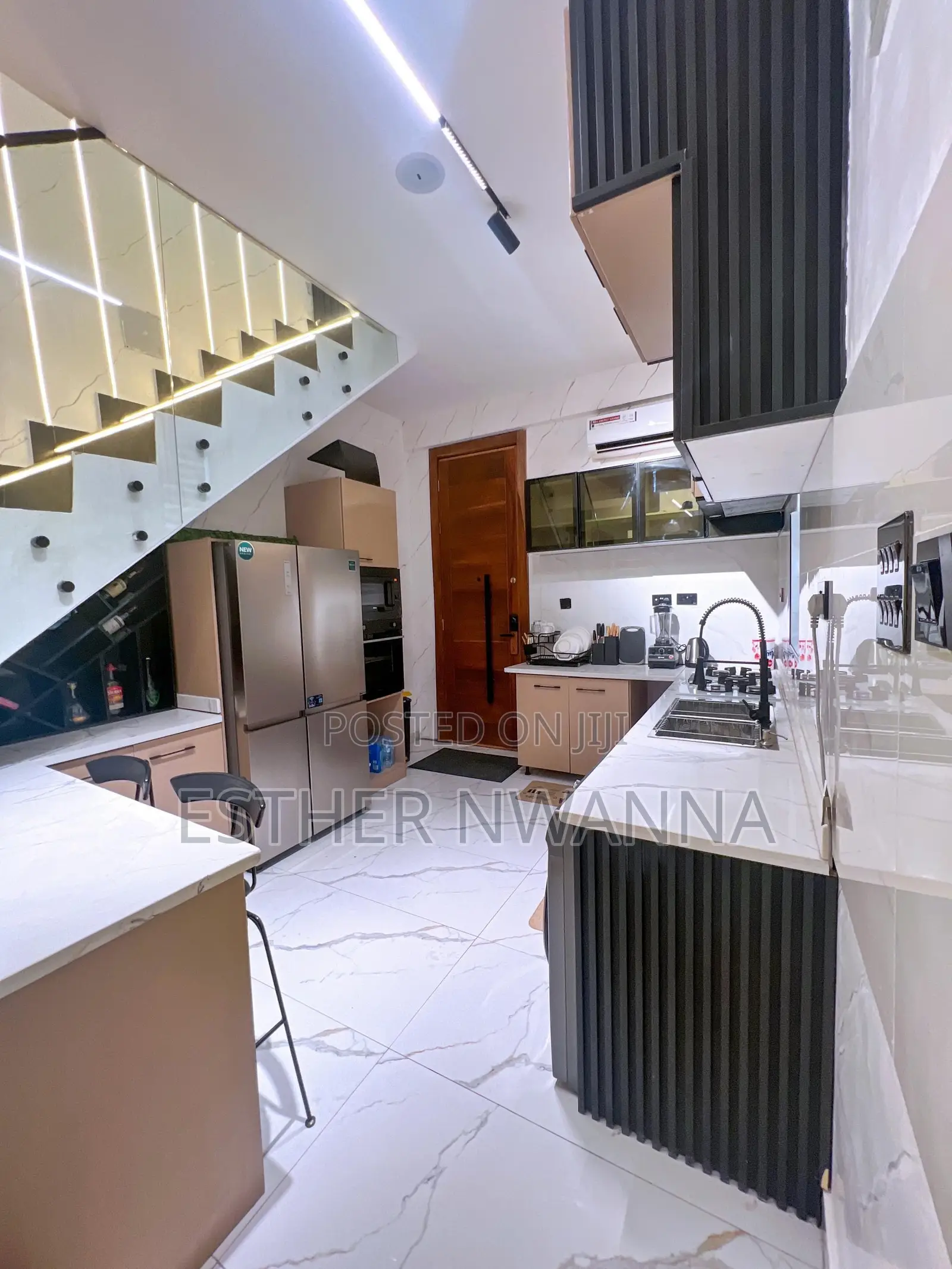 De Luxe Apartment