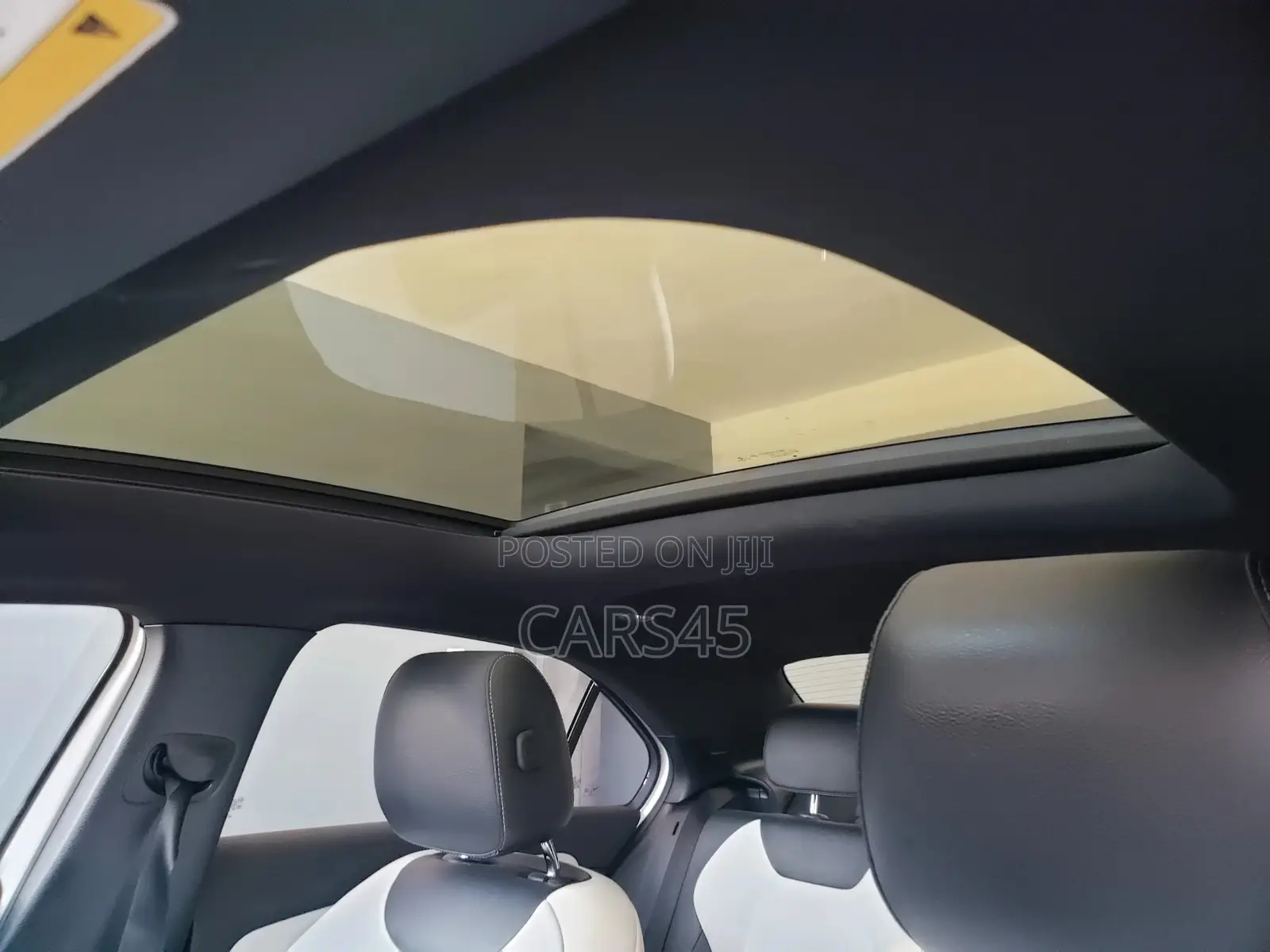 Mercedes-Benz A-Class 2021 White
