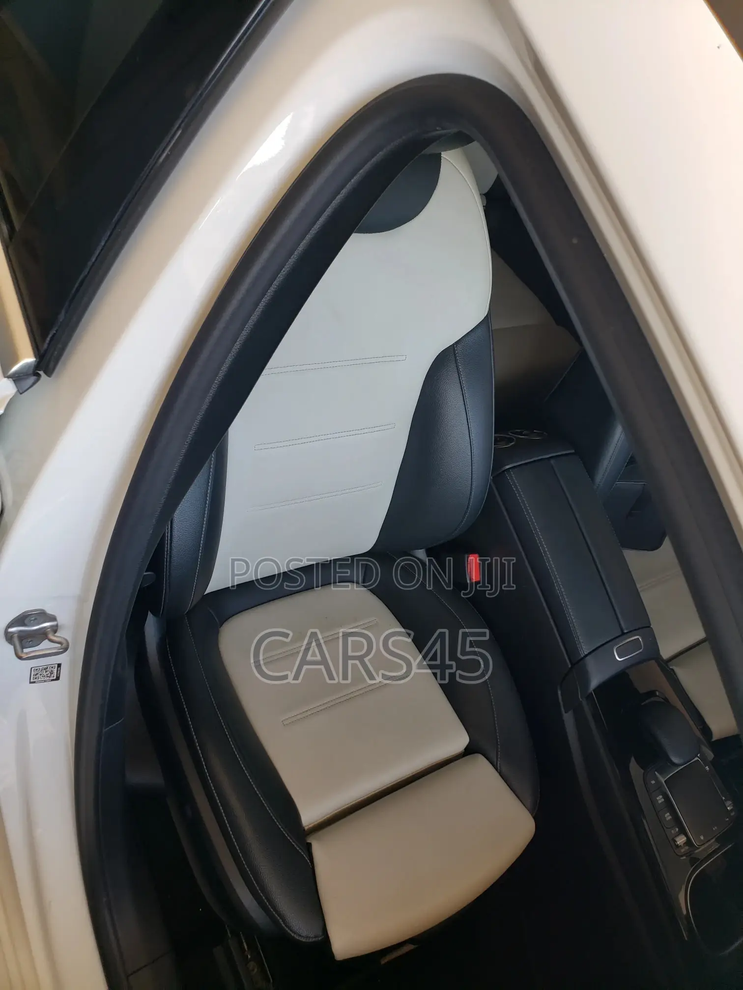 Mercedes-Benz A-Class 2021 White