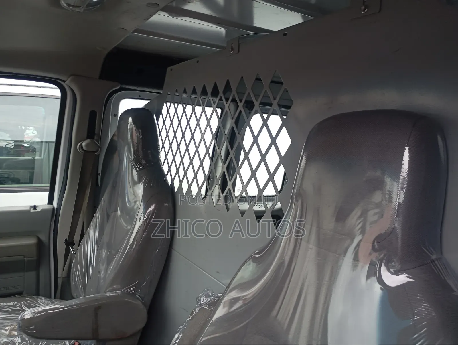 Ford E250 2014 White