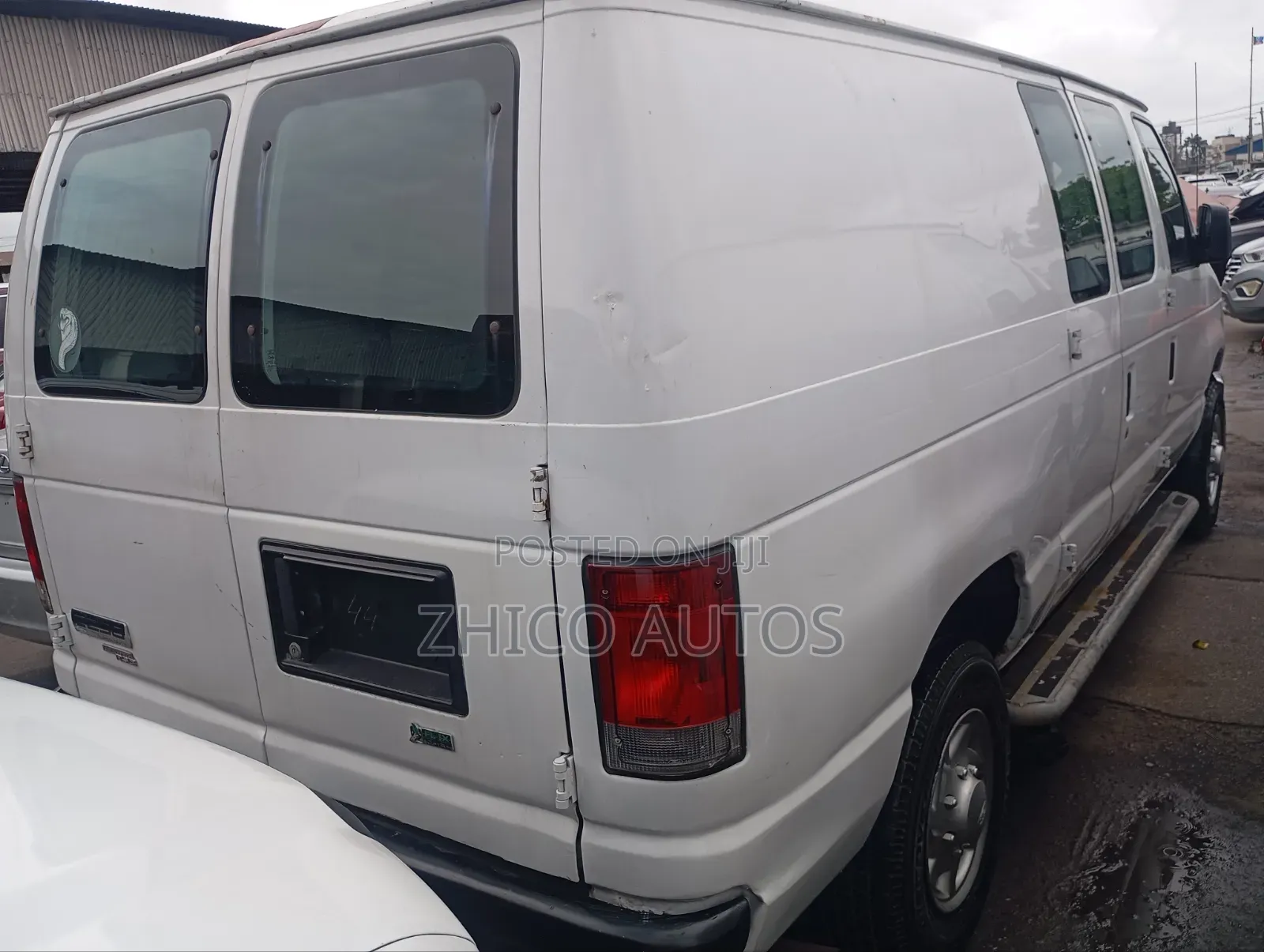 Ford E250 2014 White