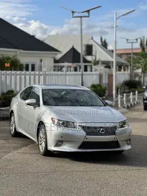 Lexus ES 350 FWD 2013 Silver
