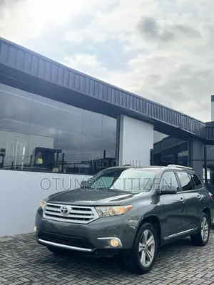 Toyota Highlander Limited 2012 Green