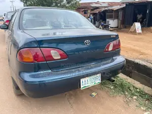 Toyota Corolla Sedan 2001 Blue