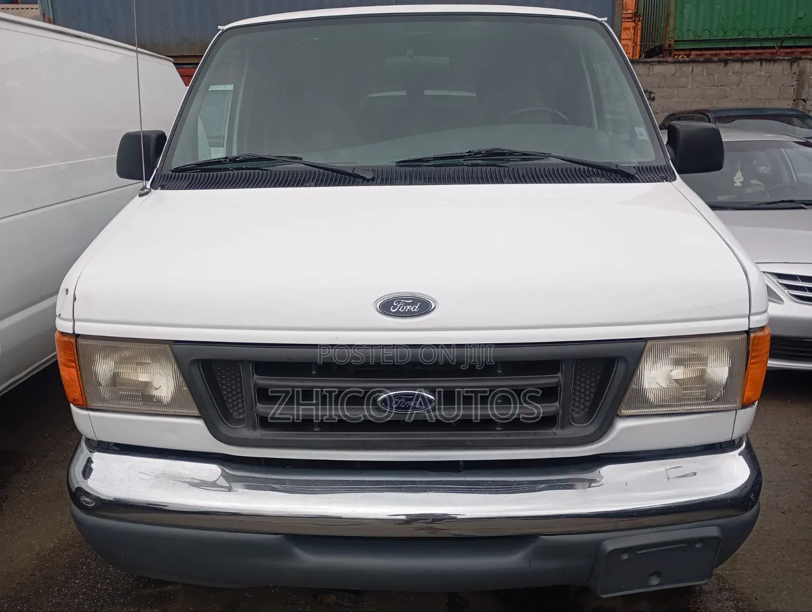 Ford E350 1998 White