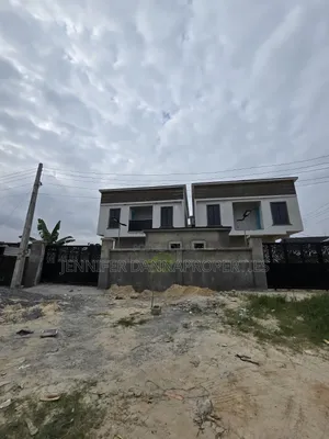 3bdrm Duplex in Awoyaya for sale