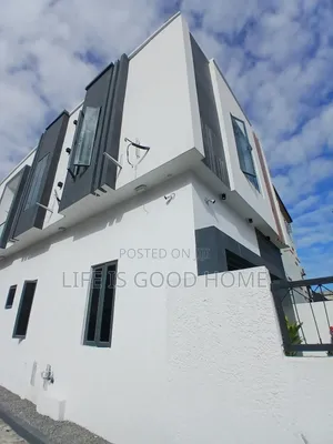 3bdrm Duplex in Seaview  Estate, Ikate for rent
