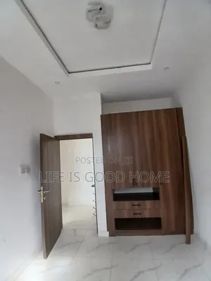 3bdrm Duplex in Seaview  Estate, Ikate for rent