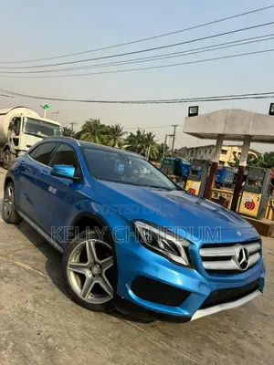 Mercedes-Benz GLA 250 2017 Blue