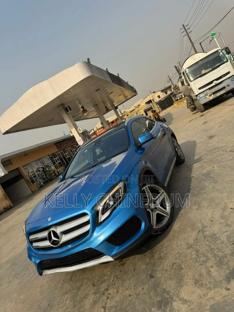 Mercedes-Benz GLA 250 2017 Blue
