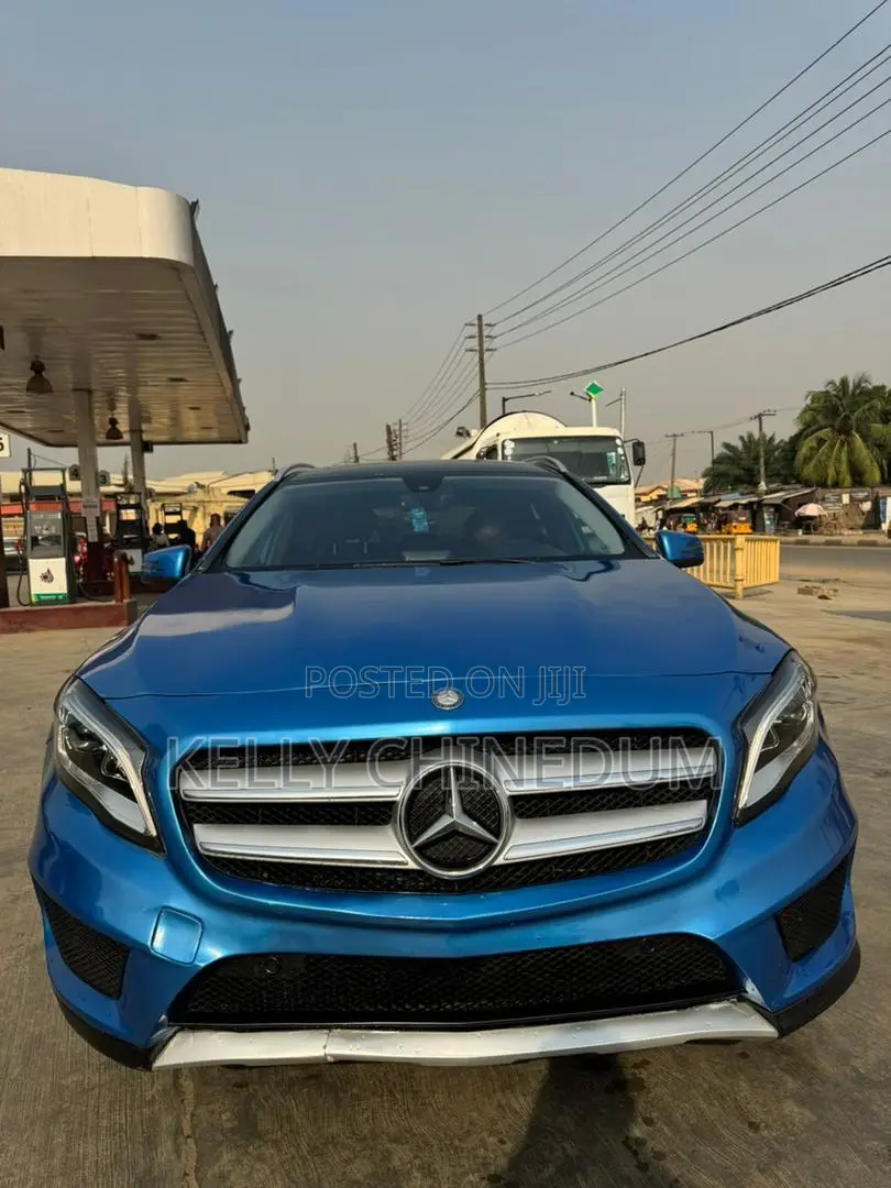 Mercedes-Benz GLA 250 2017 Blue
