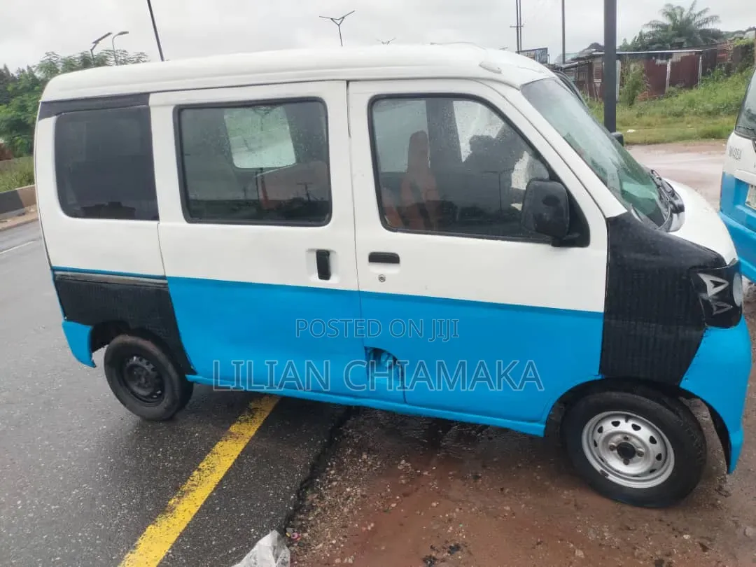 Daihatsu Hijet 1999 Blue
