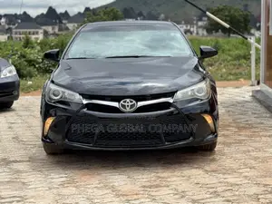 Toyota Camry SE 4dr Sedan (2.5L 4cyl 6A) 2015 Black