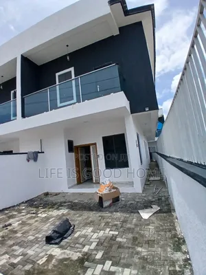 4bdrm Duplex in Llc Close, Chevron for rent