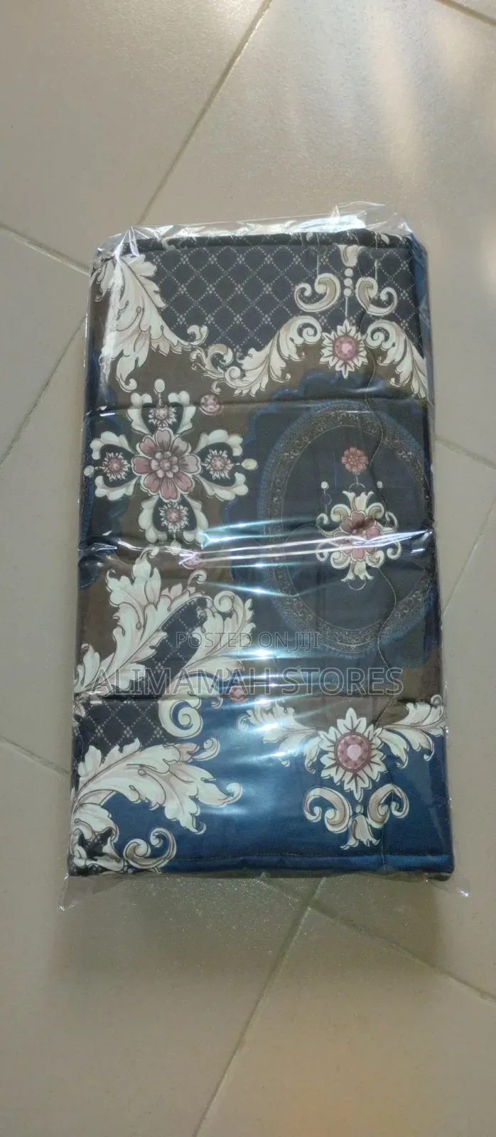 Two Padded Pillowcases With Bedsheet