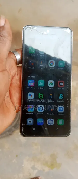 Infinix Smart 8 64 GB Gold
