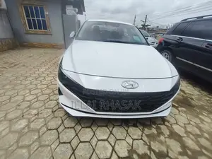 Hyundai Elantra SE 2020 White