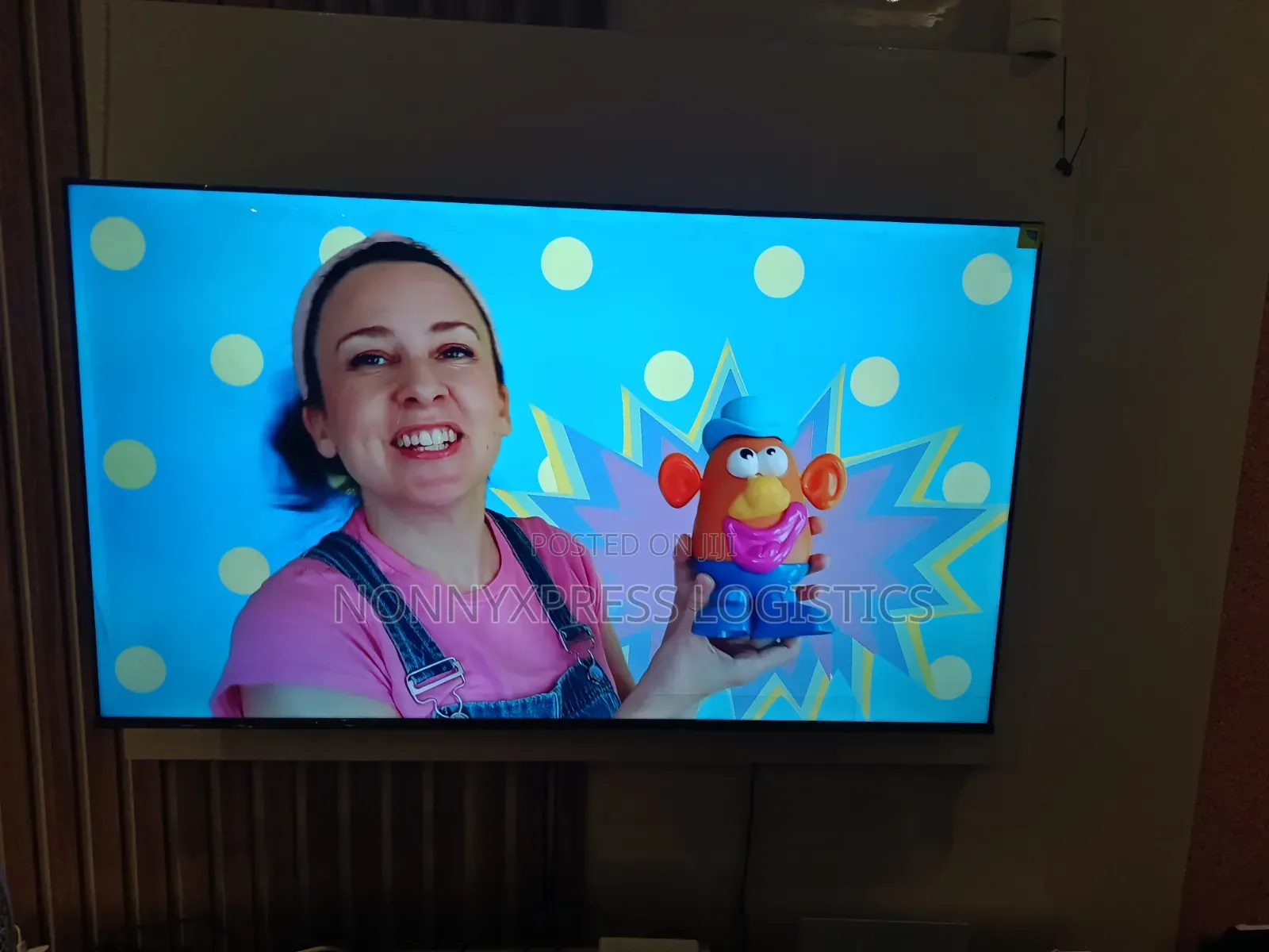 65 Inches Hisense Smart TV