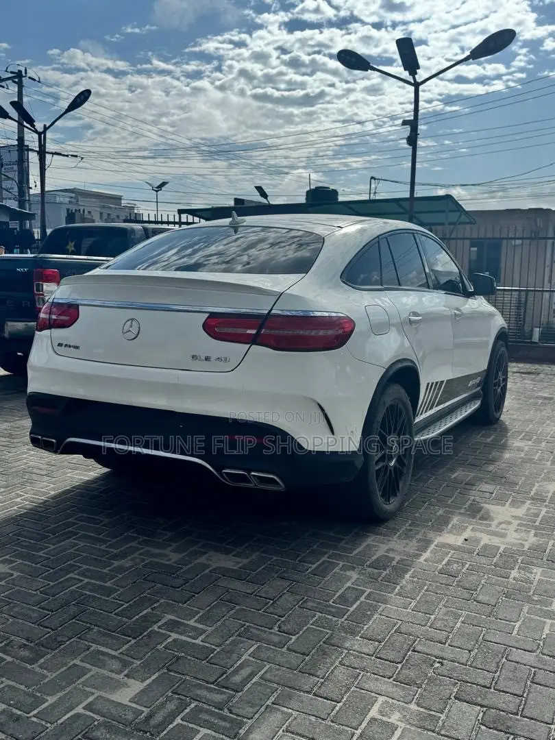 Mercedes-Benz GLE-Class 2016 White