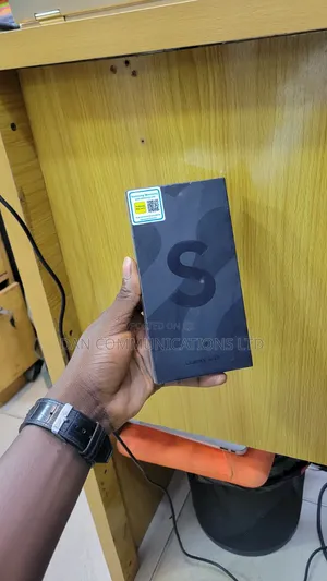 New Samsung Galaxy S22+ 5G 256 GB Black