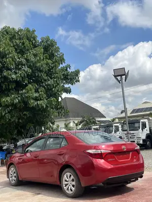 Toyota Corolla 2014 Red