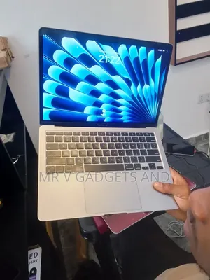 Laptop 8GB SSD 512GB