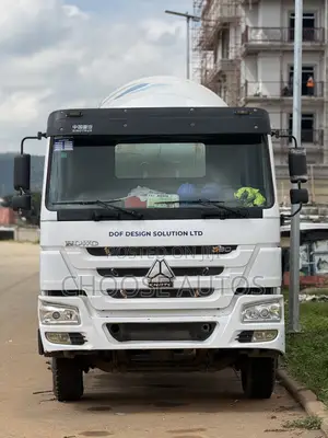 SinoTruck HOWO Concrete Mixer