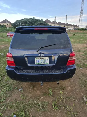Toyota Highlander 2004 Blue